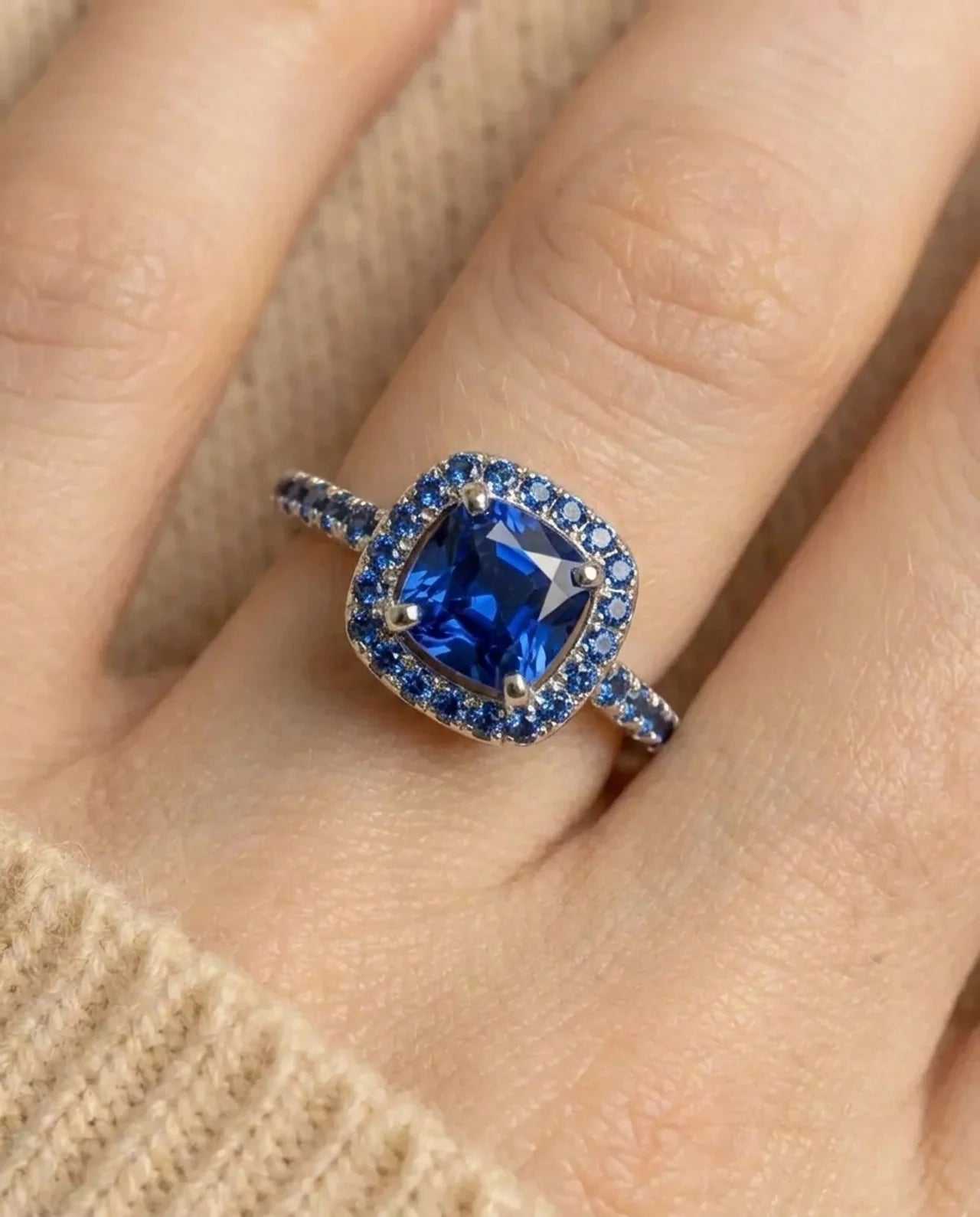 Echte blauwe saffierring
