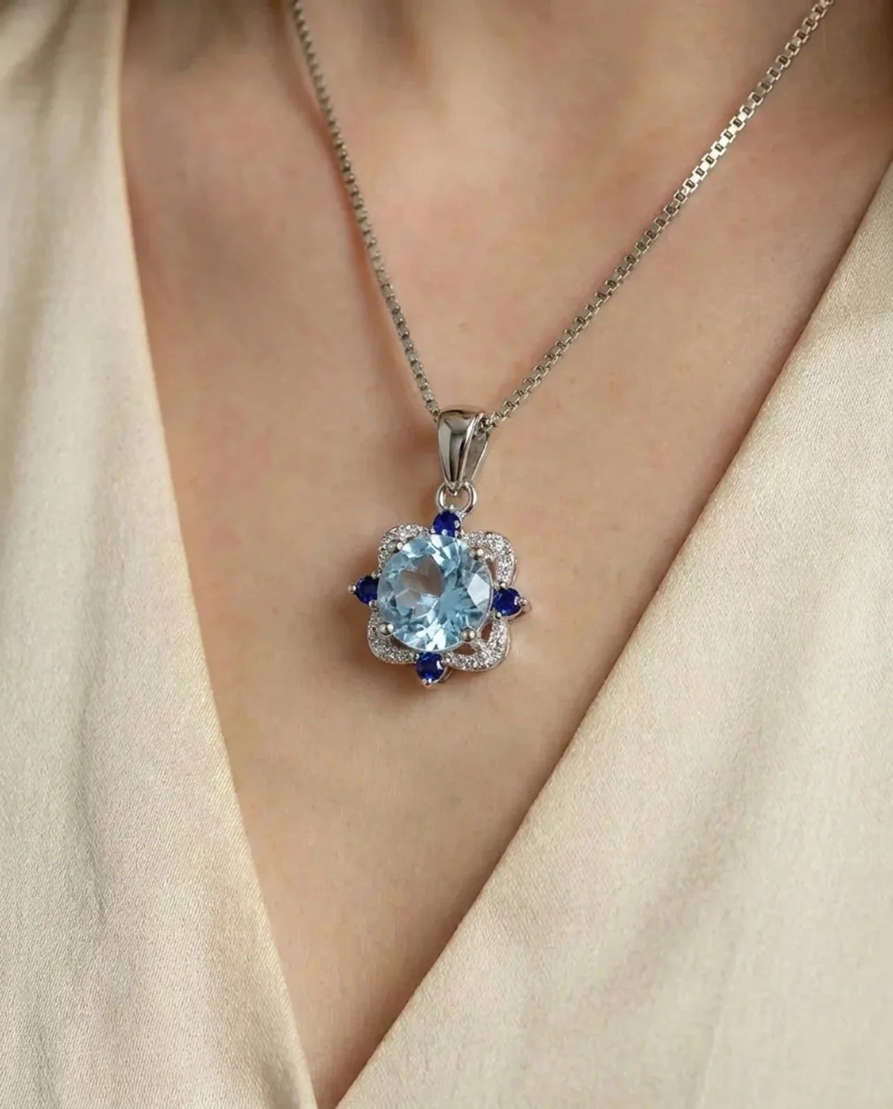 Echte topaas en saffier ketting