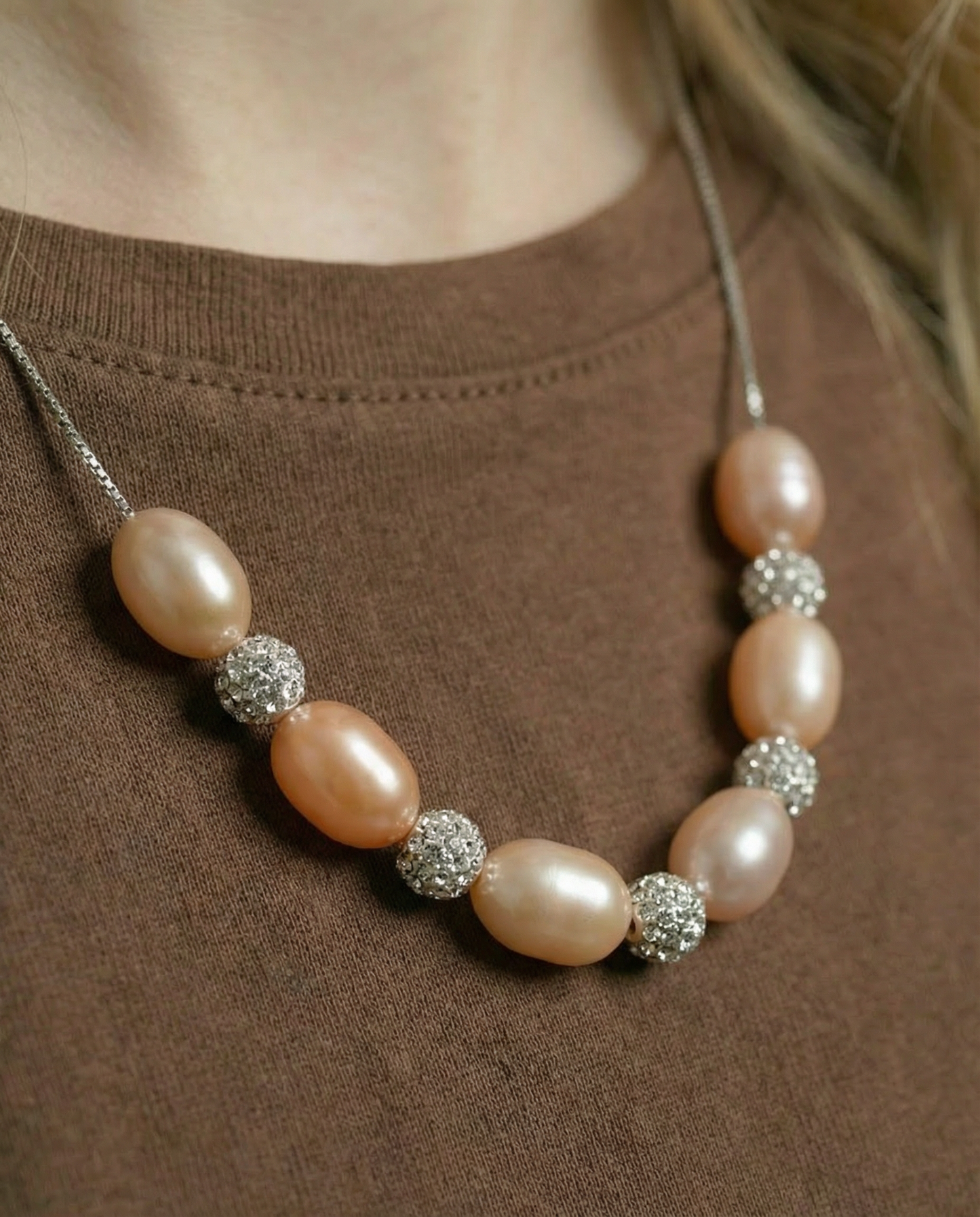 Echte perzikparel en zirkoon ketting