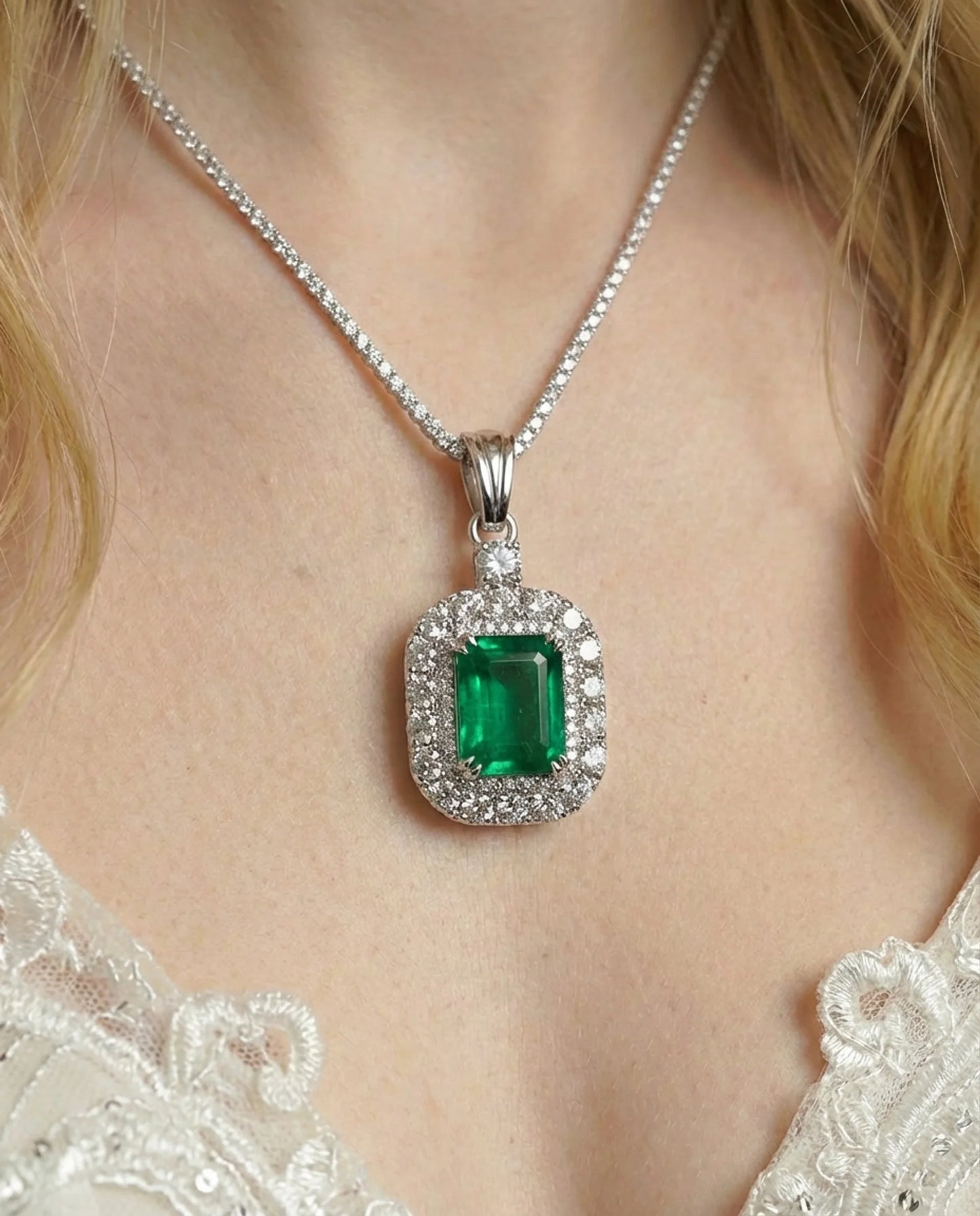 Elegante smaragd ketting