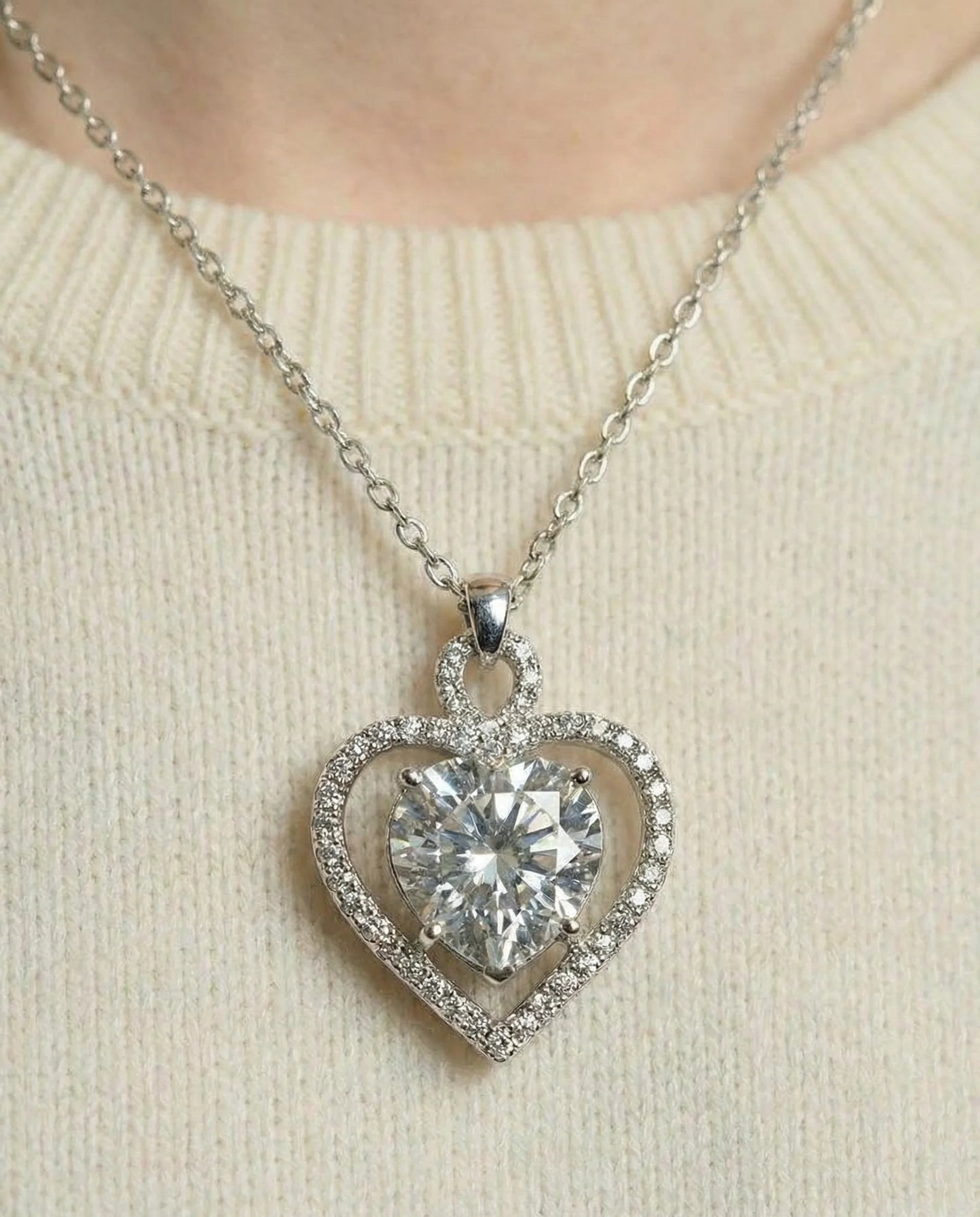 Gesimuleerde diamanten groot hart ketting