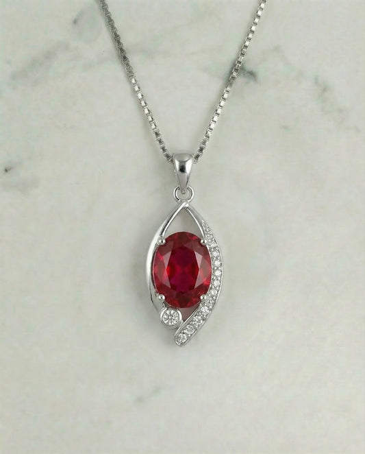 Rode ovale robijnketting 