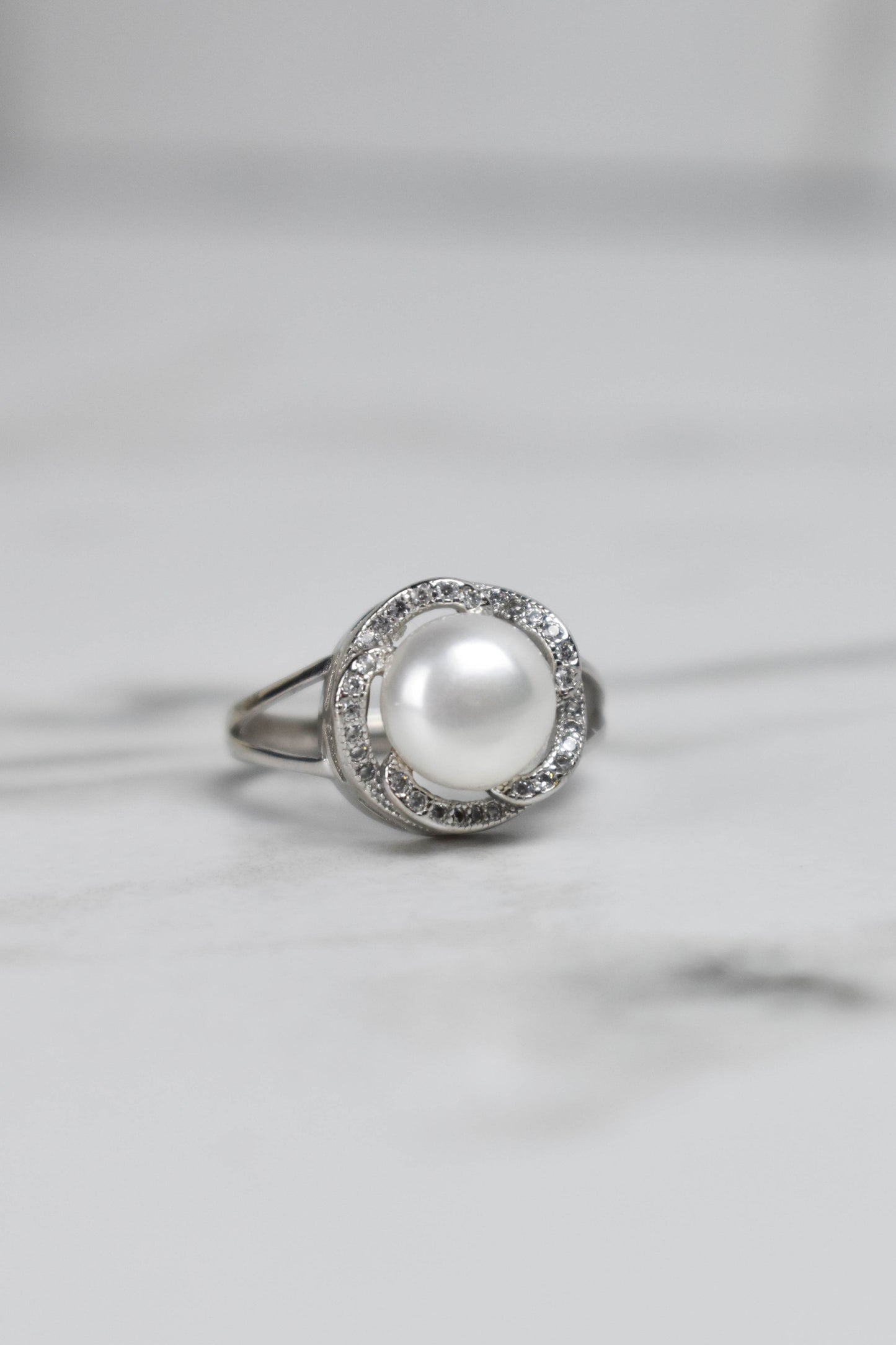 Real Ivory White Pearl Ring