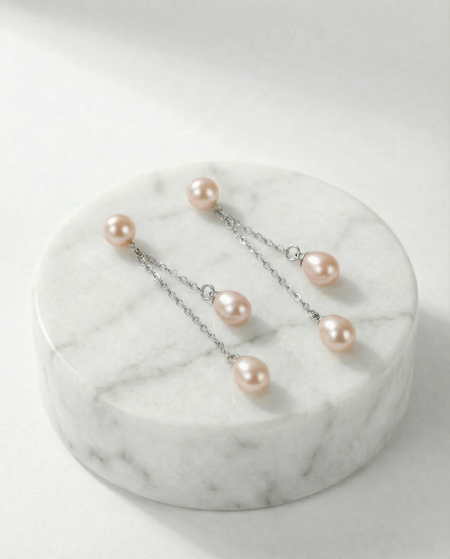 Peach Pearl trilogie oorbellen