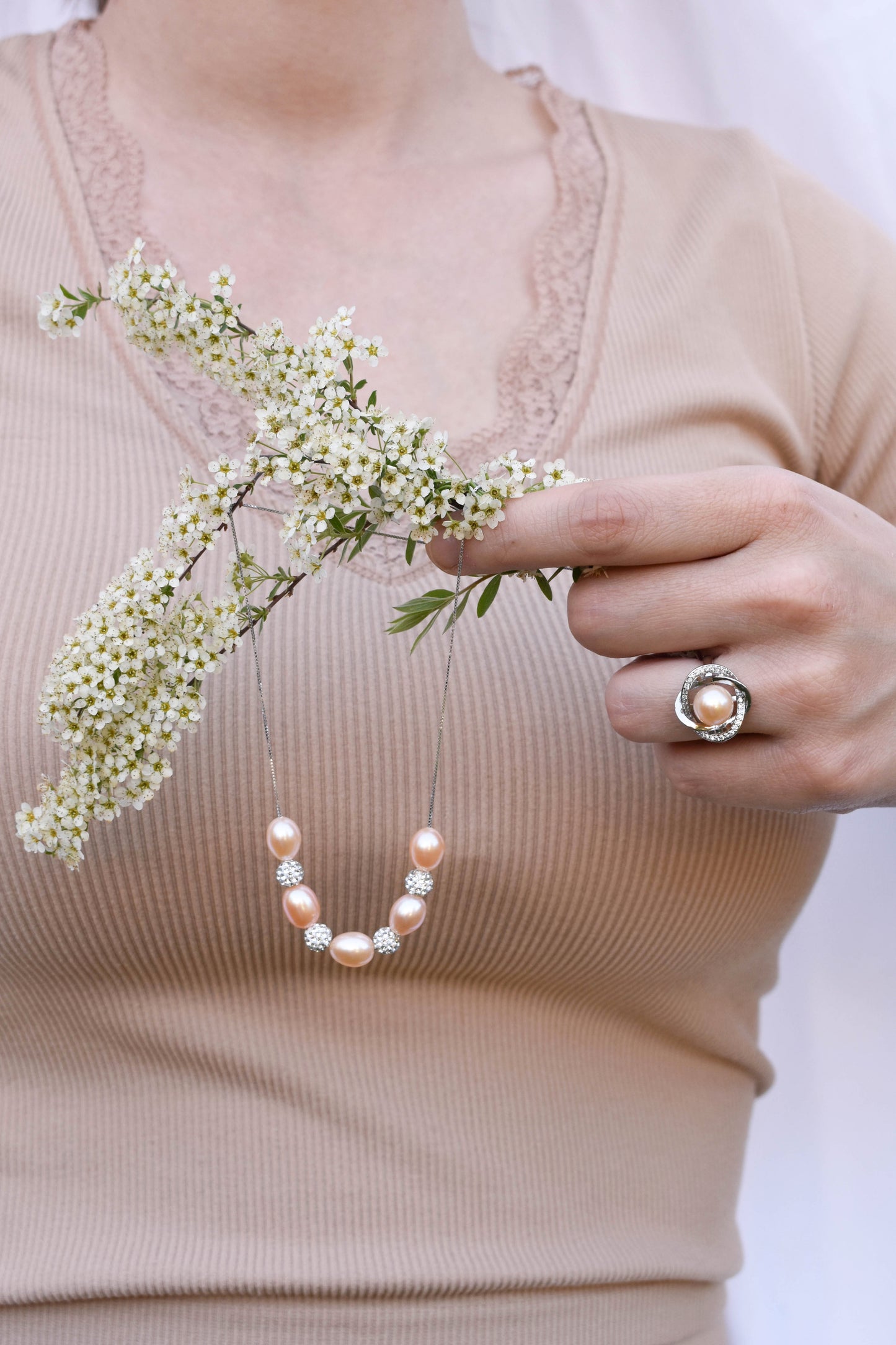 Peach Pearl elegant earrings