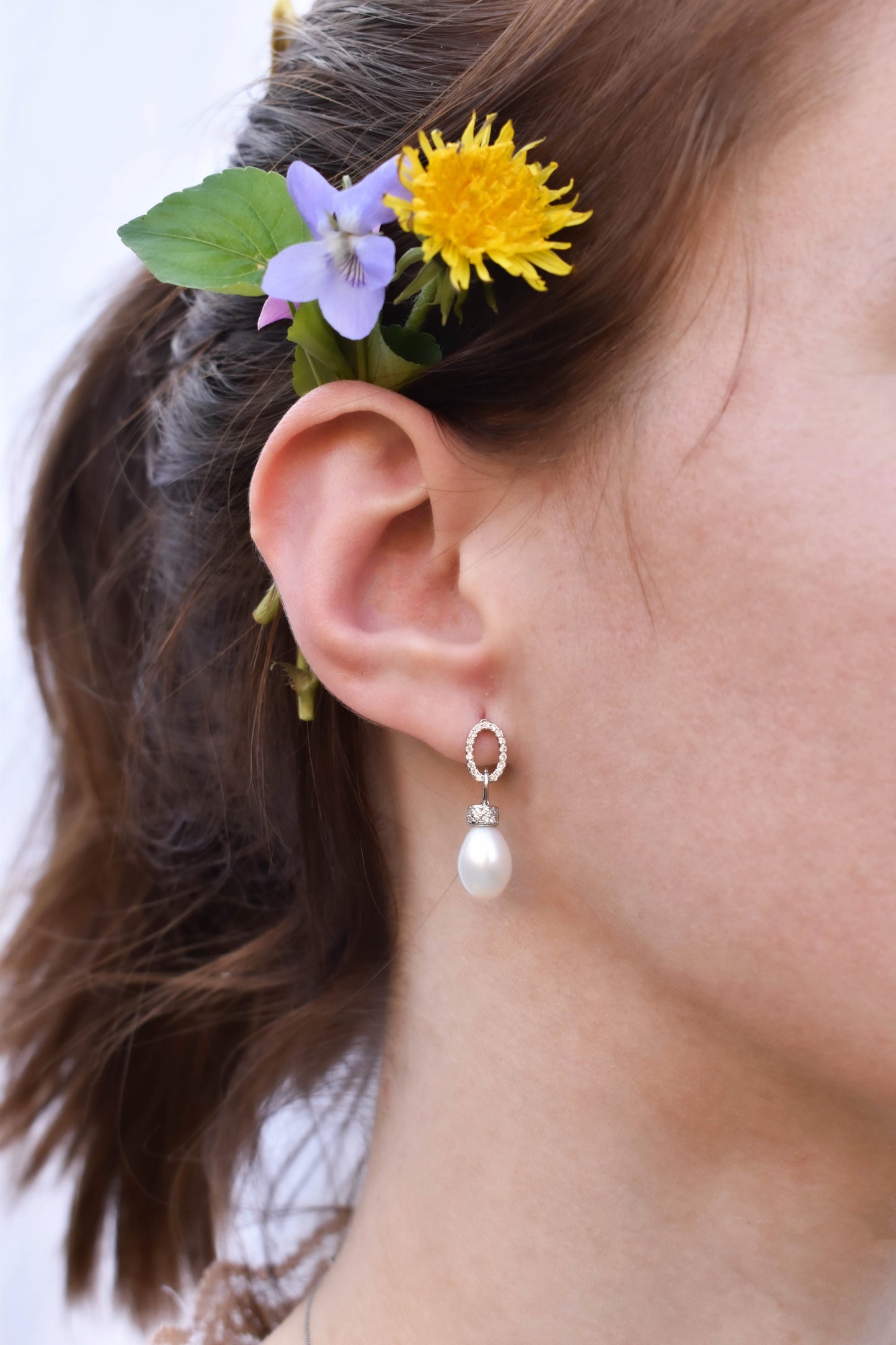 White Ivory Pearl elegant Earrings