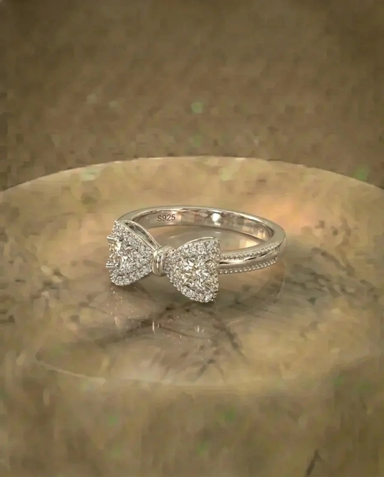 Gesimuleerde diamanten oneindigheidsring 