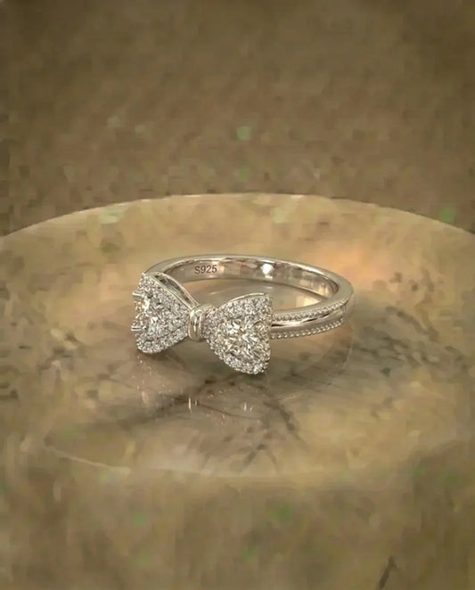 Gesimuleerde diamanten oneindigheidsring 
