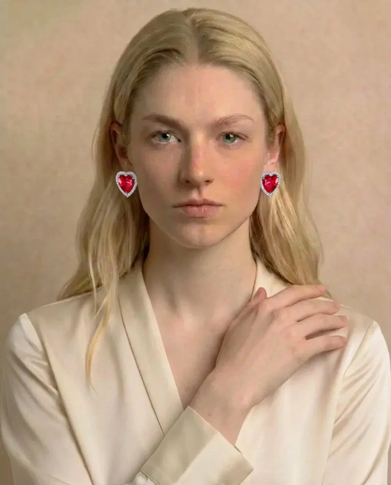 Ruby hart oorbellen