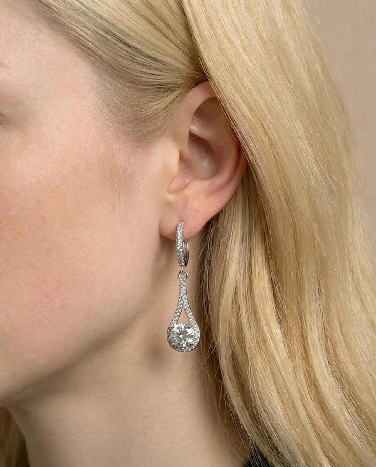 Gesimuleerde diamanten oorbellen