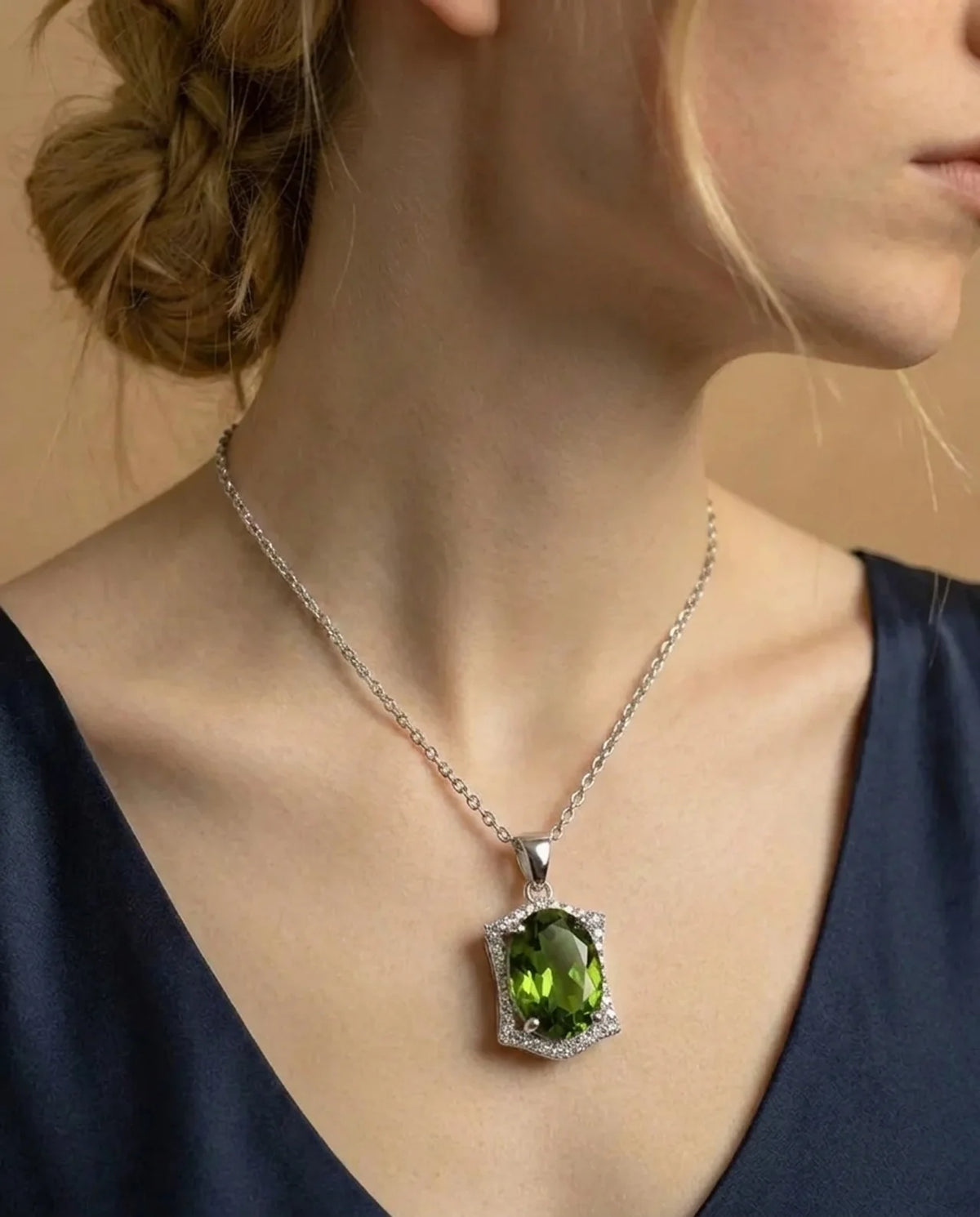 Armband met 15 olijfgroene zirkonia stenen