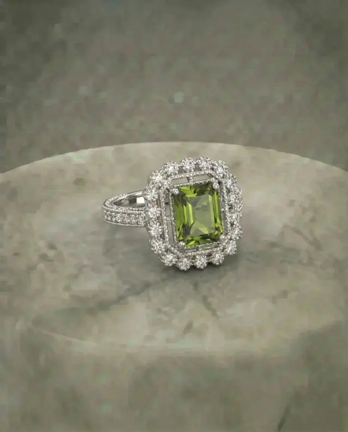 Olijfgroene zirkonia ring in 925 zilver