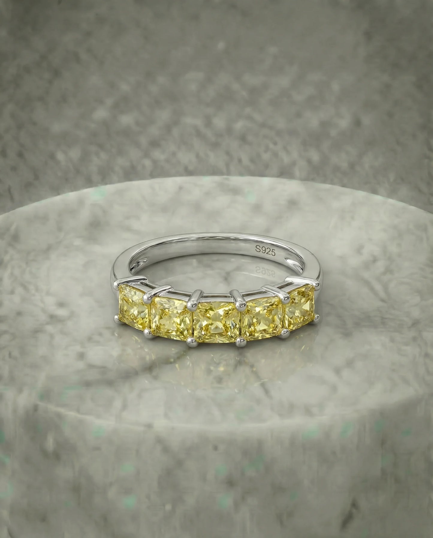 Natuurlijke citrien ring met 7 stenen