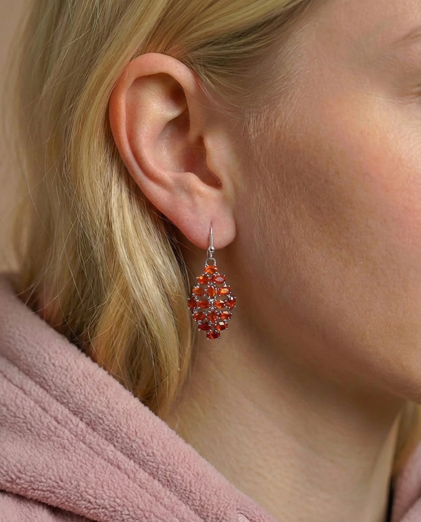 Oorbellen met natuurlijke granaat 
