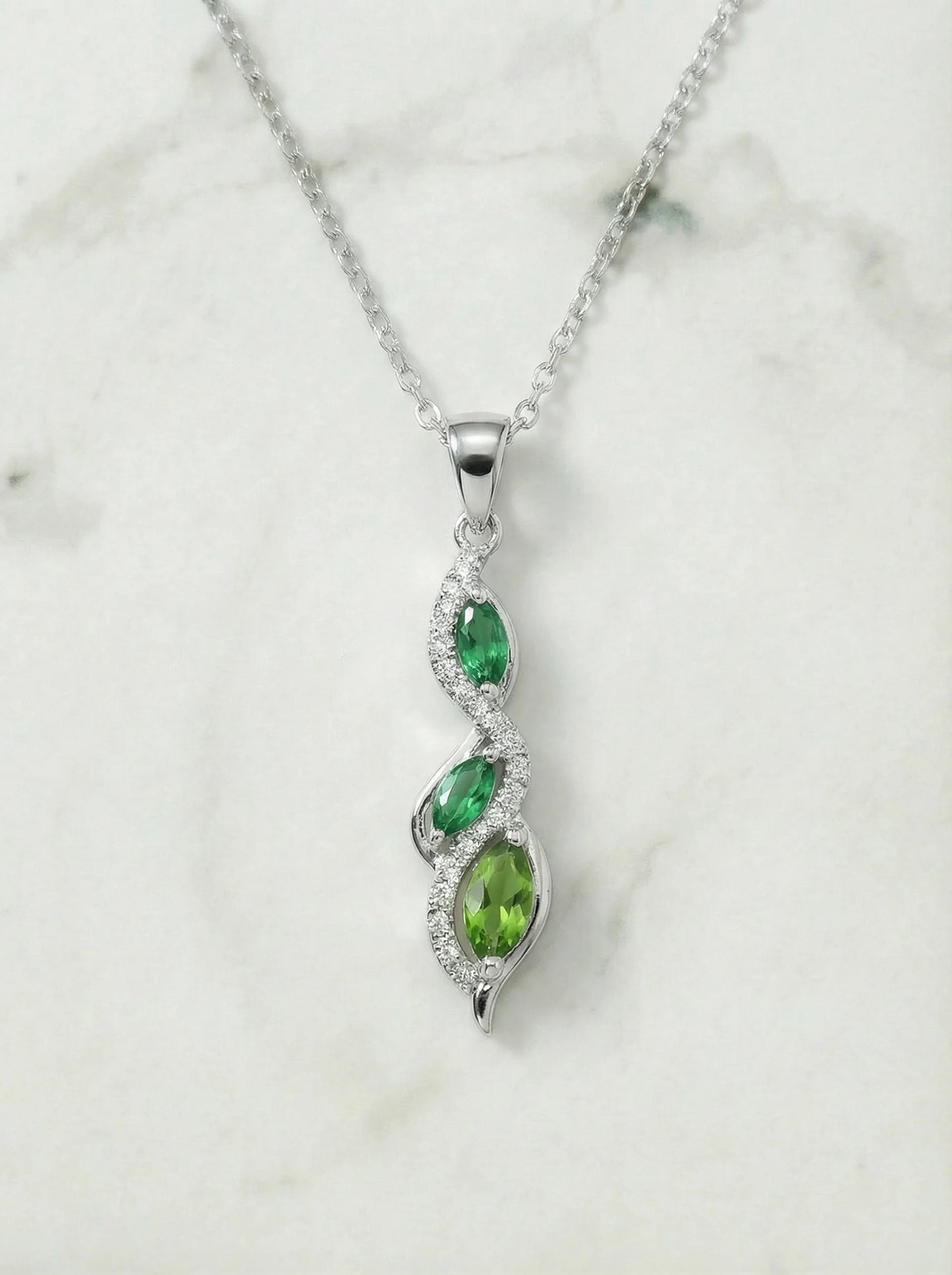 gemaakt Emerald Trilogie Ketting 