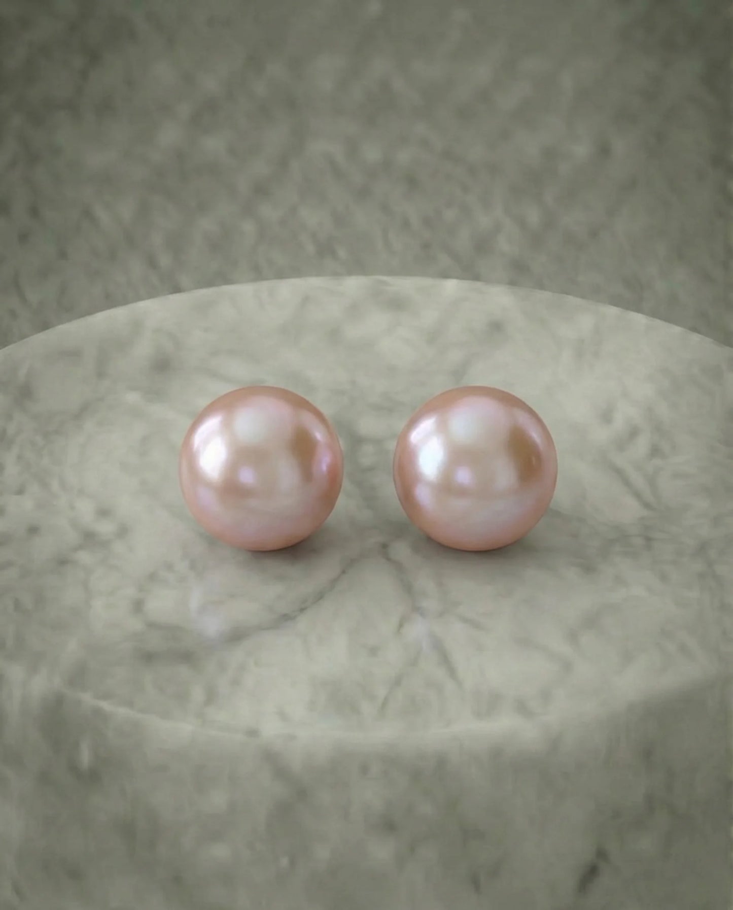 Perzik parel oorbellen 