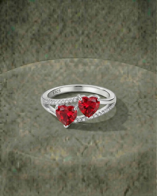 Ruby twee Heart Stone Ring