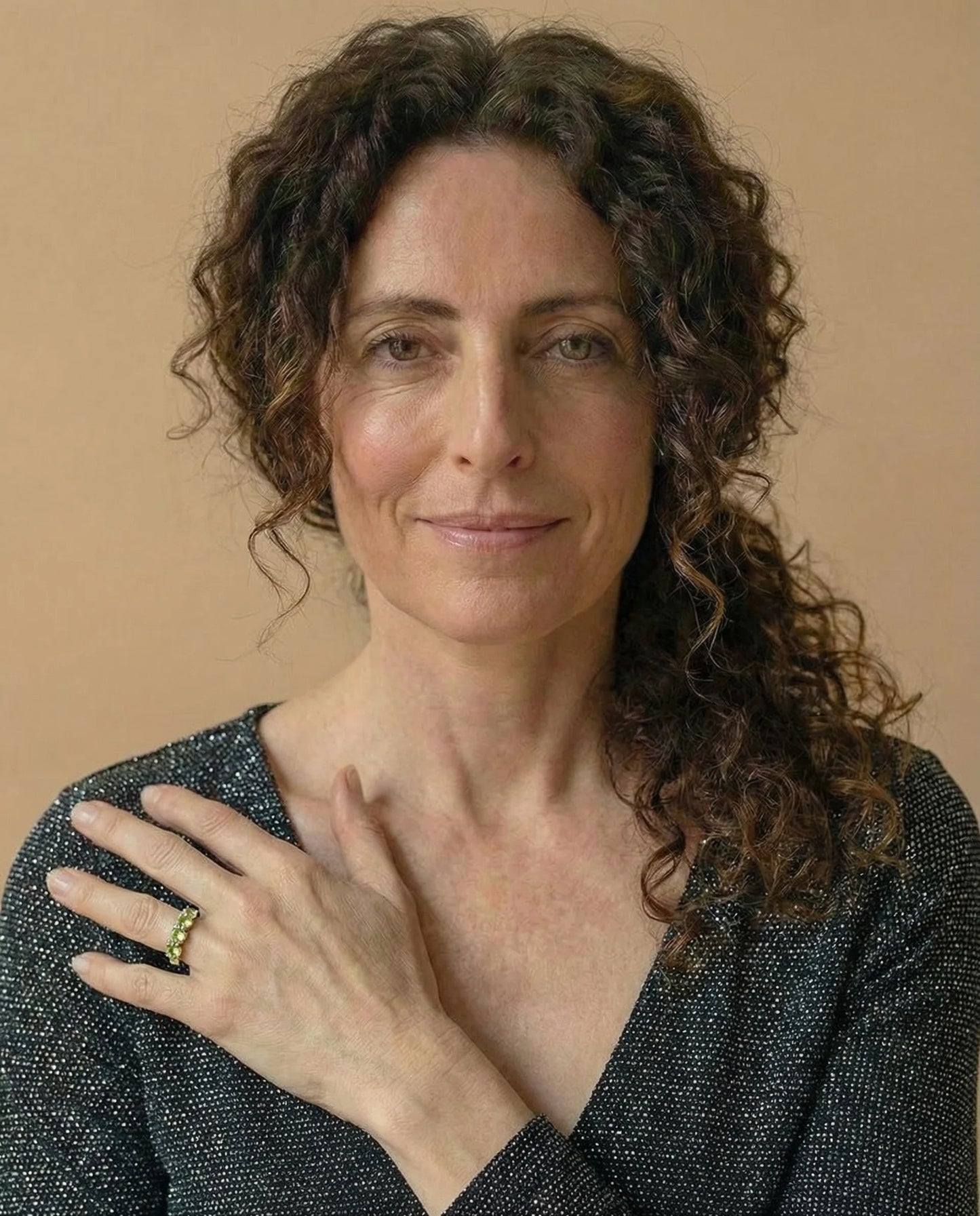 Natuurlijke Peridot eeuwigheidsring