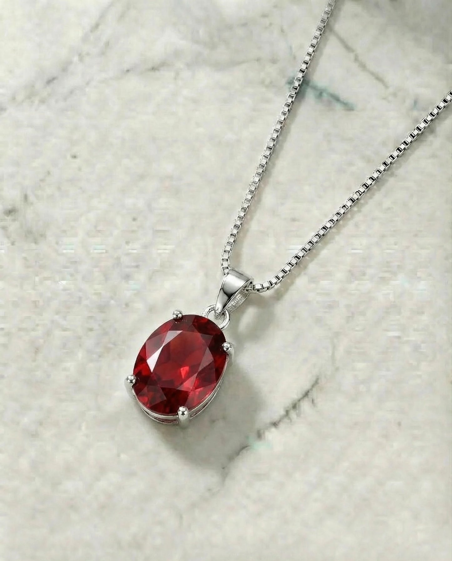 Natuurlijke granaat ketting