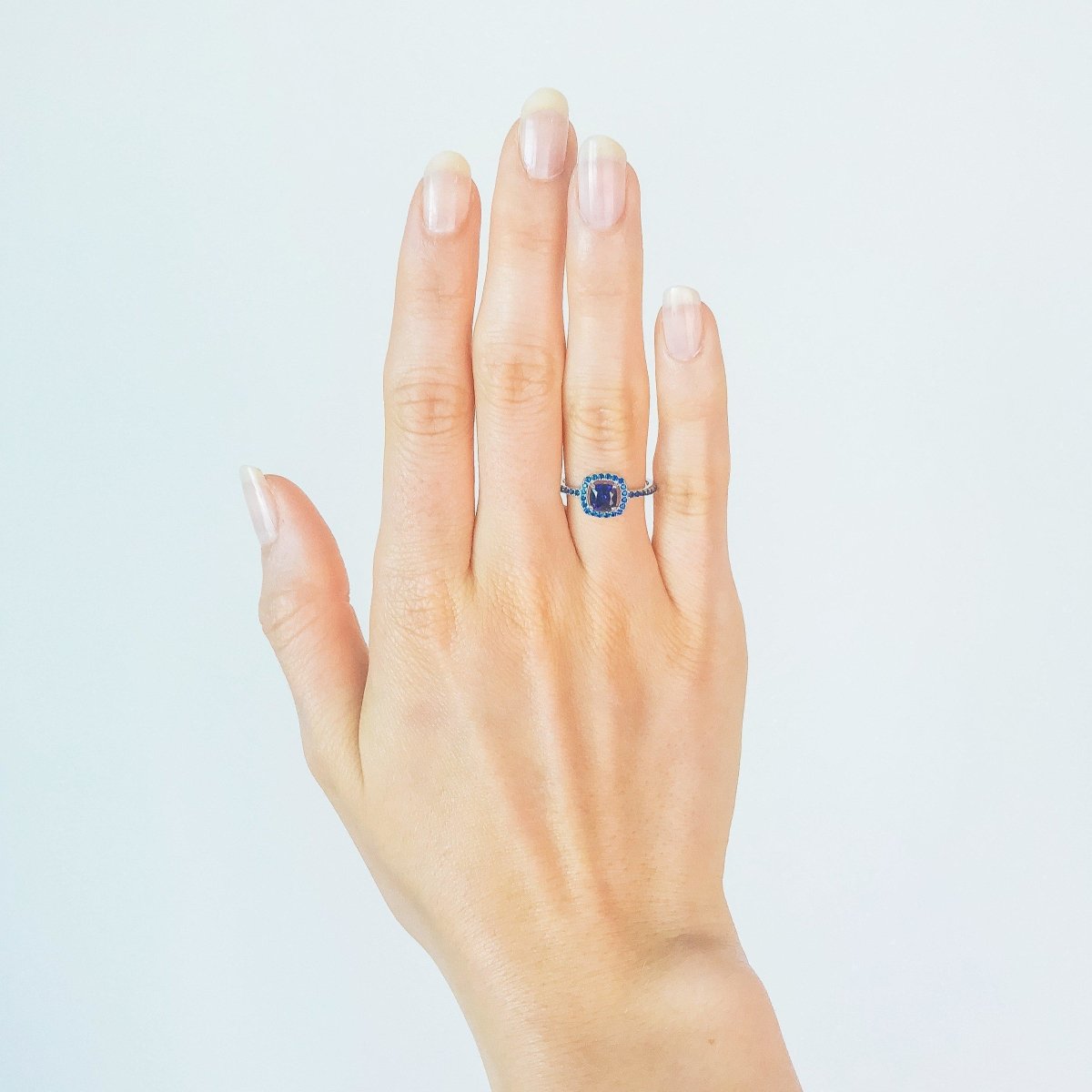 Unique Sapphire ring