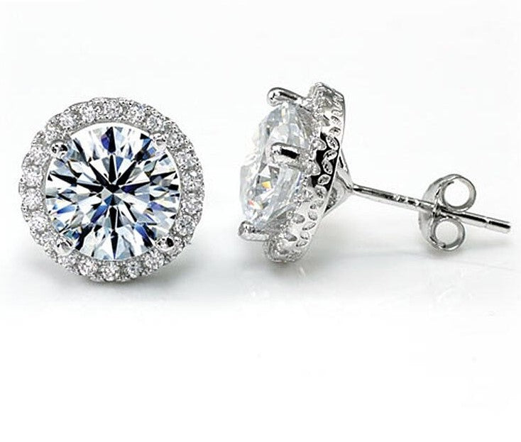 Gesimuleerde diamanten oorknopjes