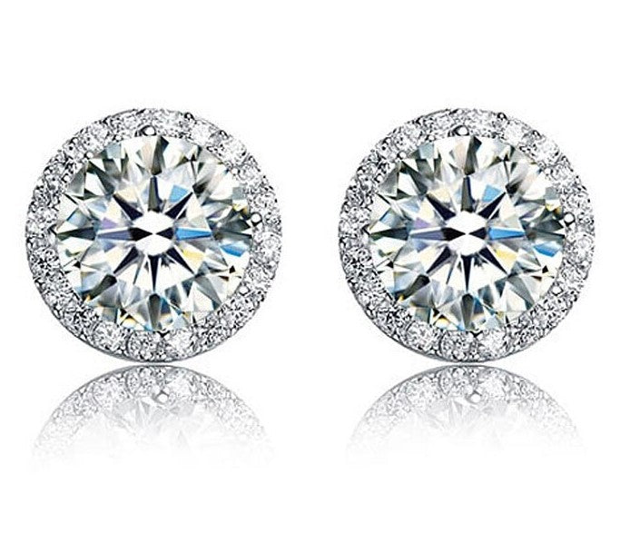 Gesimuleerde diamanten oorknopjes