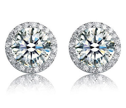 Gesimuleerde diamanten oorknopjes