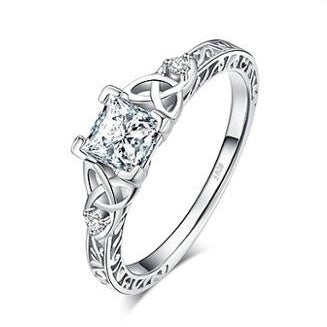 Gesimuleerde diamanten elegante ring